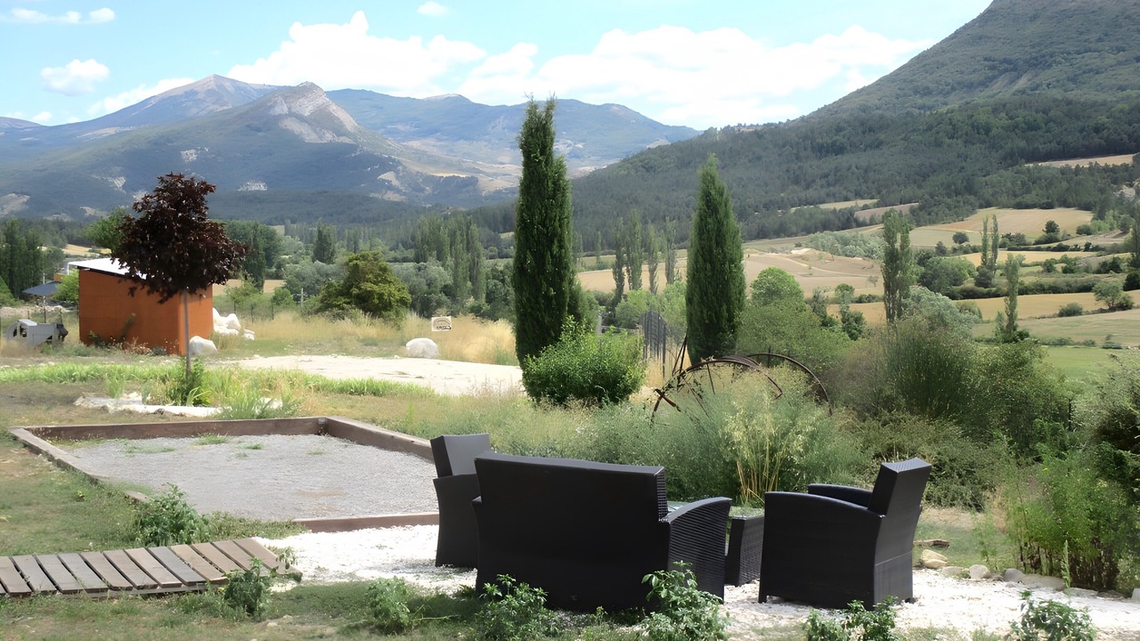 Photo of Outdoor in Mevouillon