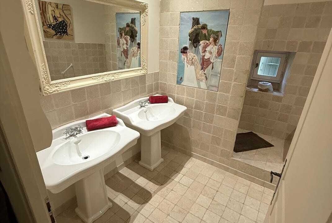 Photo of Bathroom in Colonzelle
