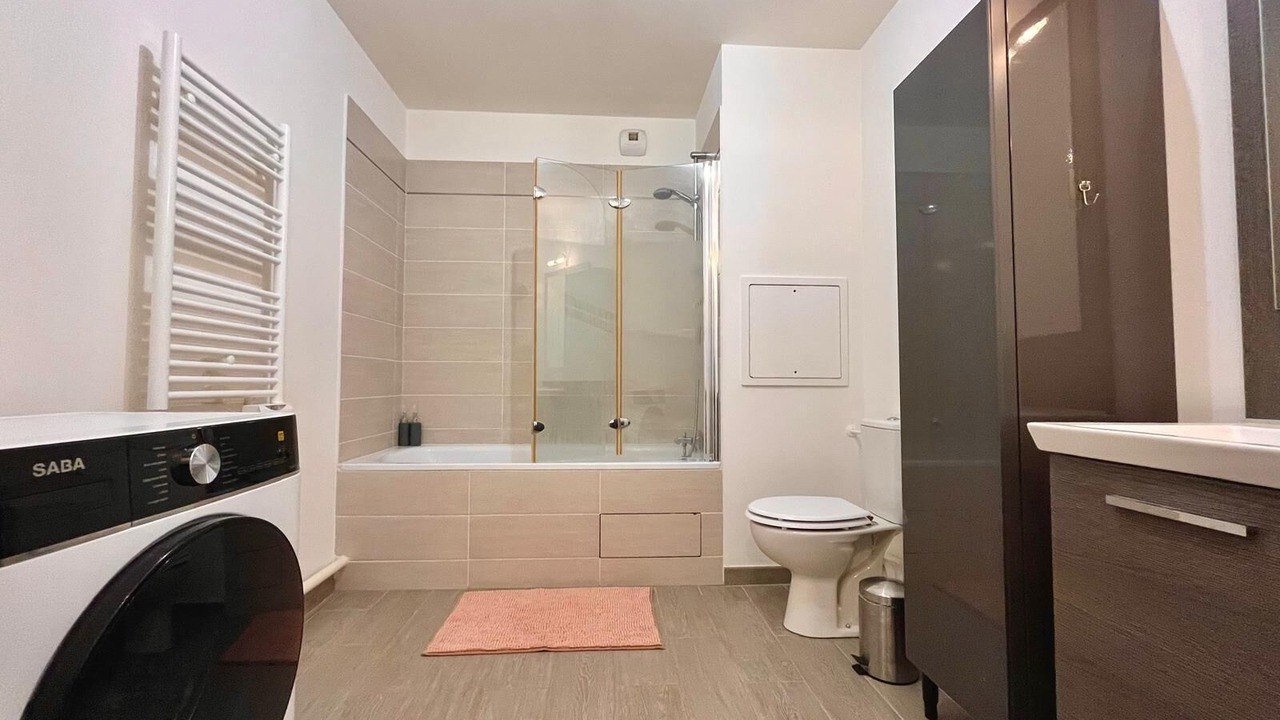 Photo of Bathroom in Buttes-Halage