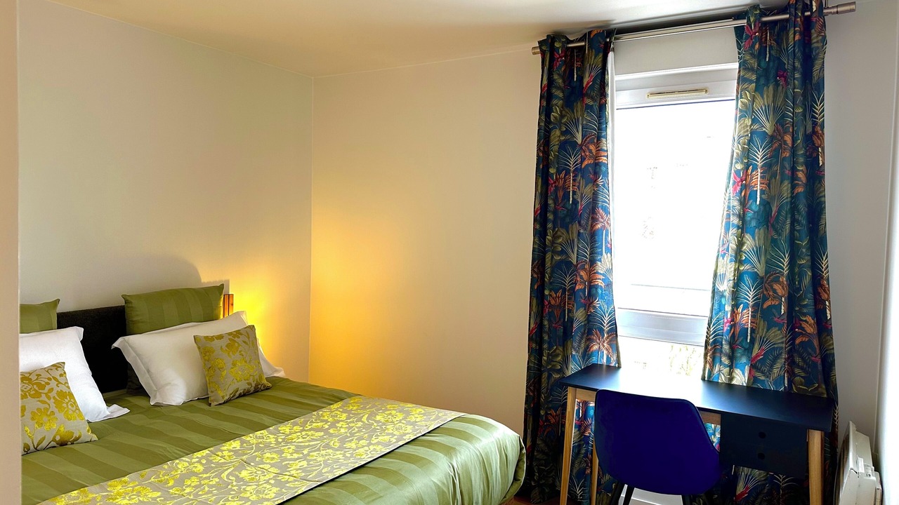 Photo of Bedroom in Athis-Mons