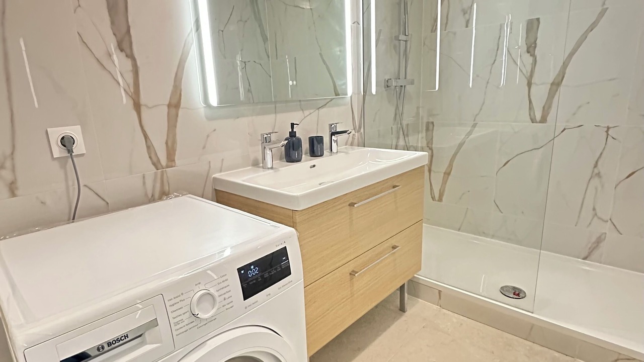 Photo of Bathroom in Athis-Mons