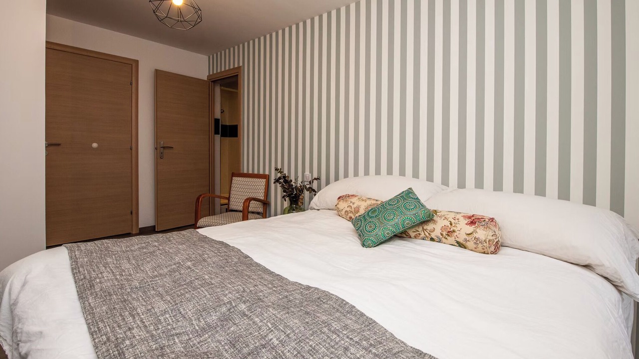 Photo of Bedroom in Divonne-les-Bains