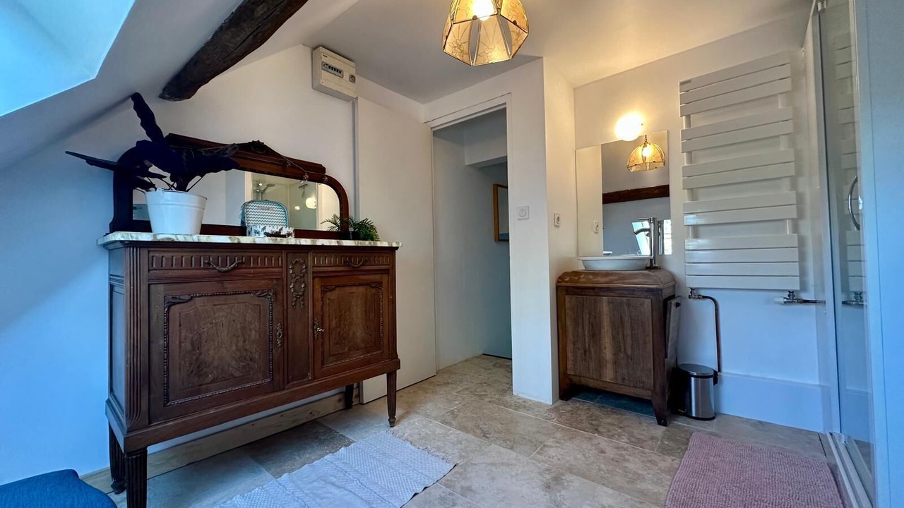 Photo of Bathroom in Autun