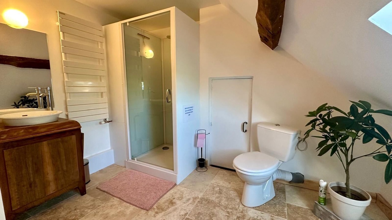 Photo of Bathroom in Autun