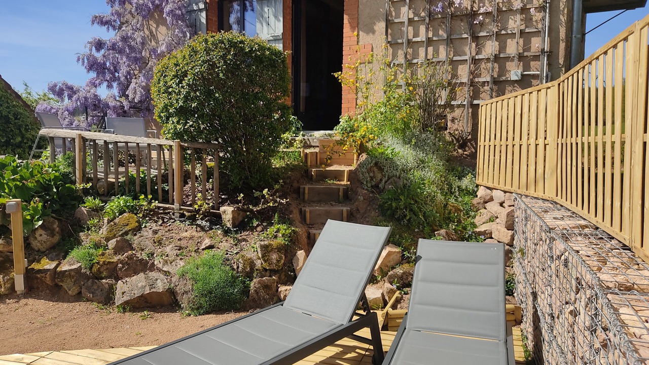 Photo of Outdoor in Montmelard