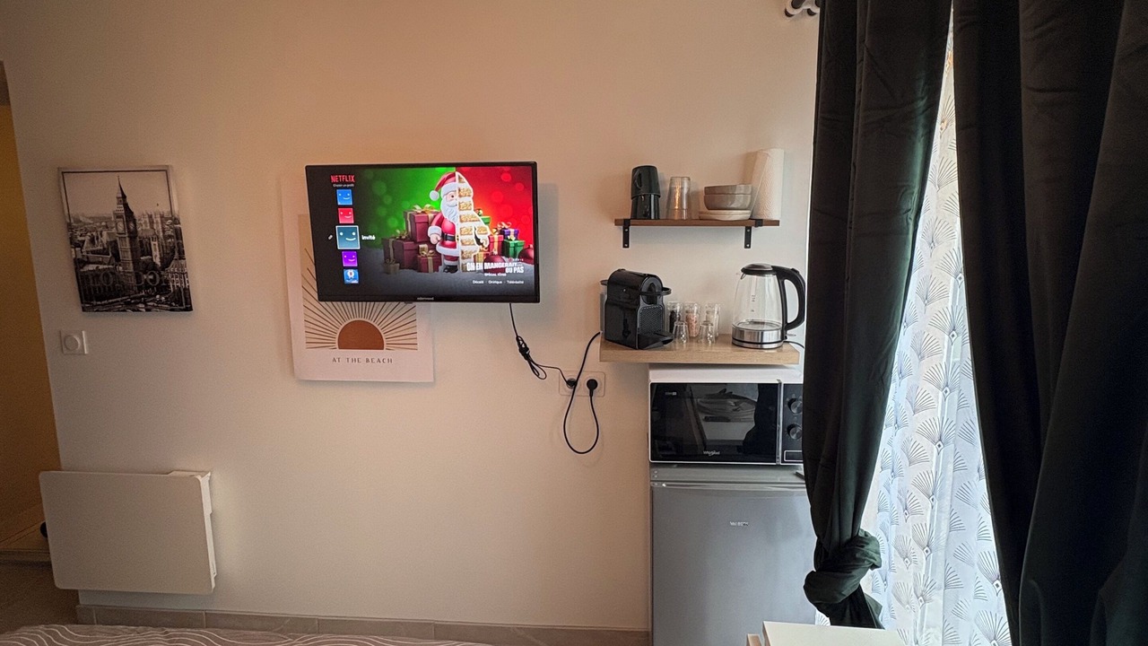 Photo of Bedroom in Saint-Remy-en-Rollat