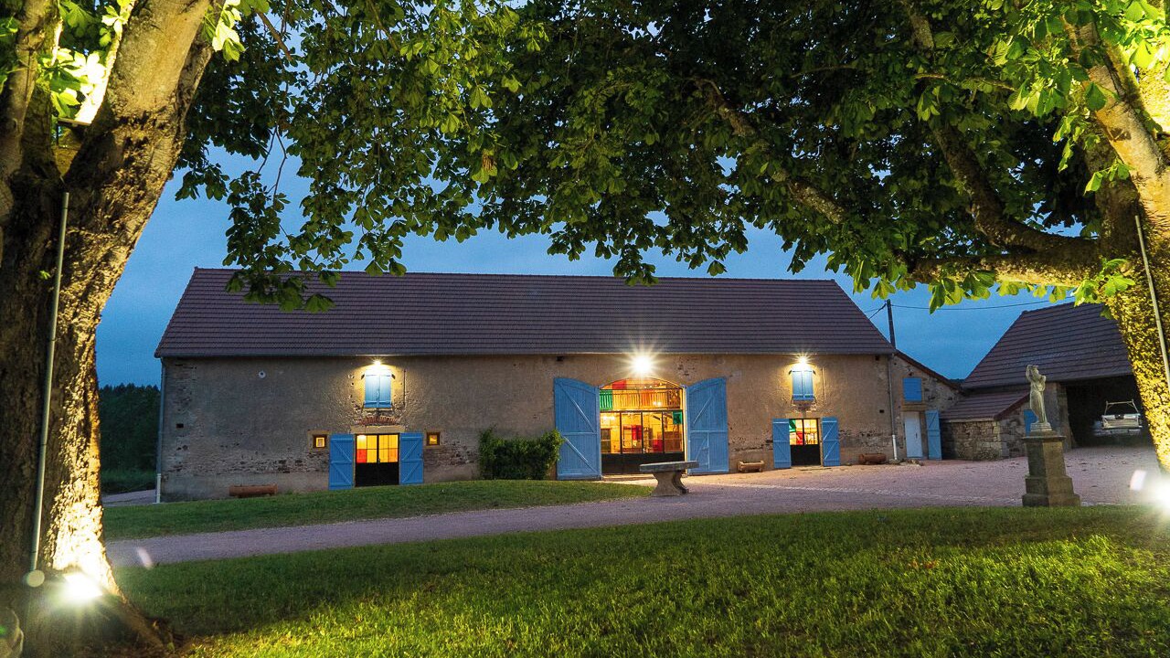 Photo of Outdoor in Saint-Bonnet-de-Vieille-Vigne