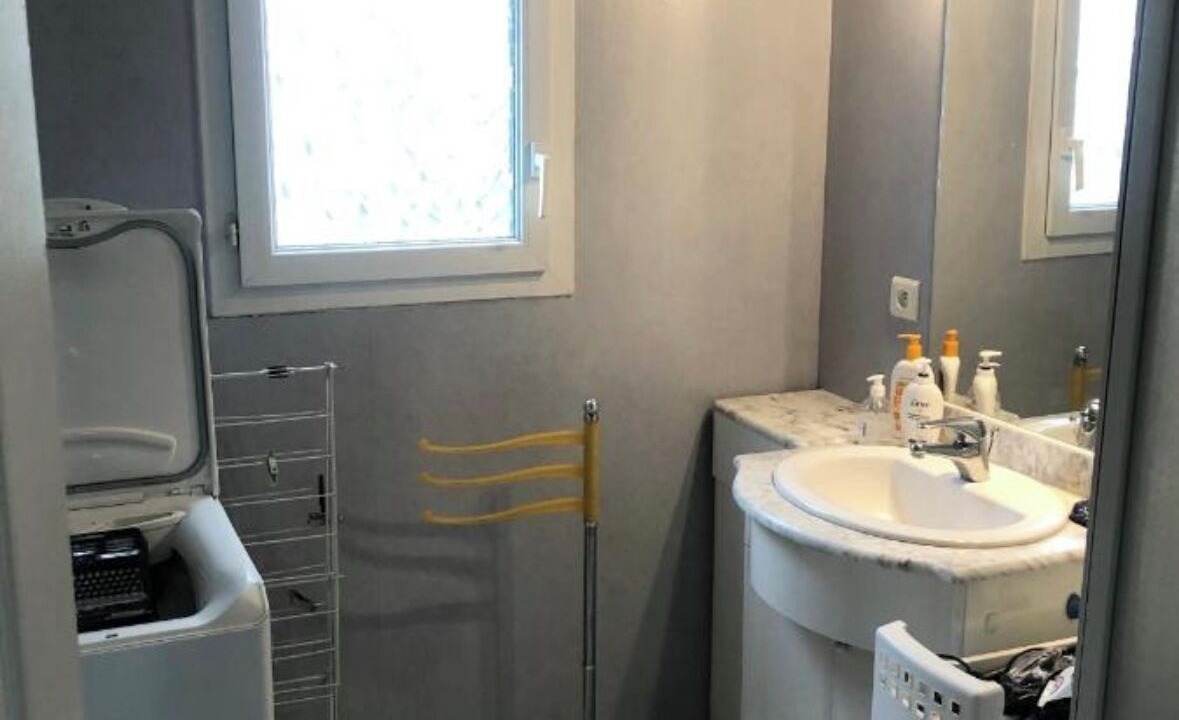 Photo of Bathroom in Velet
