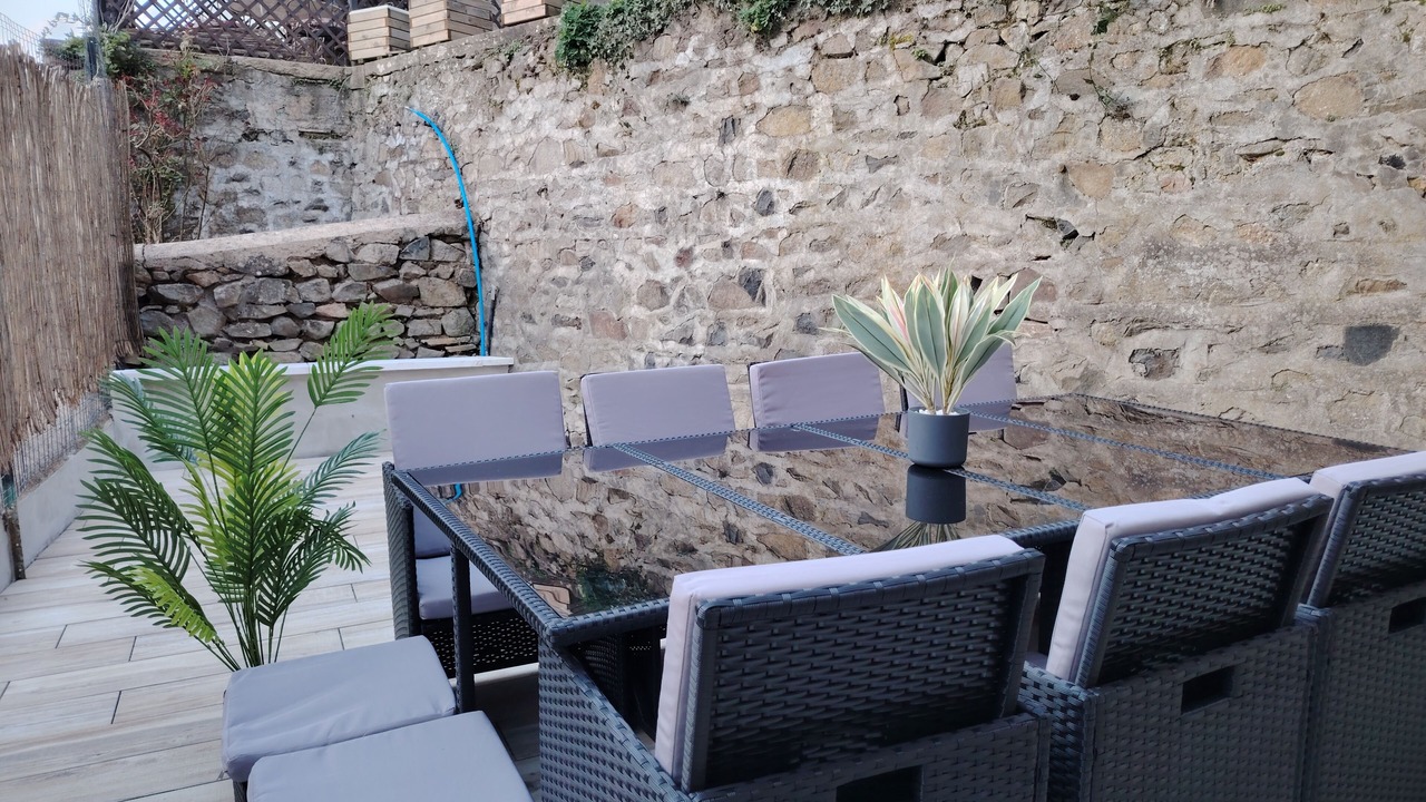 Photo of Outdoor in Jullie