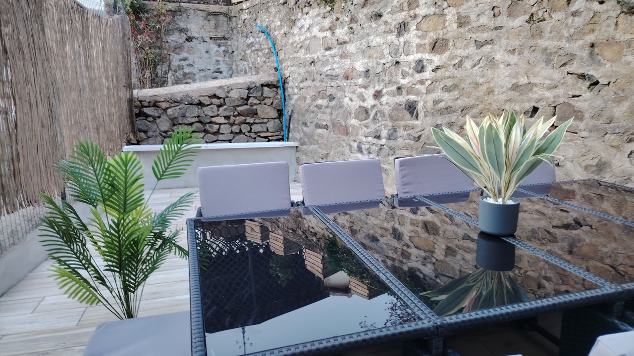Photo of Outdoor in Jullie