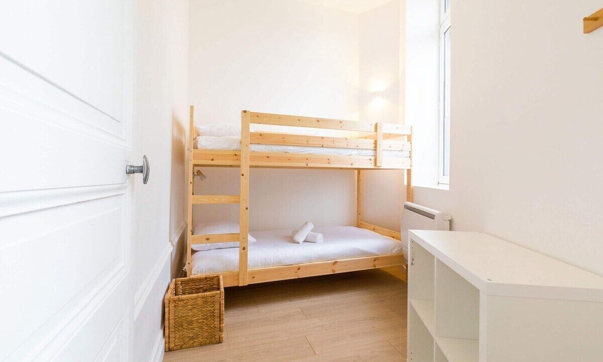Photo of Bedroom in Faubourg-Raines