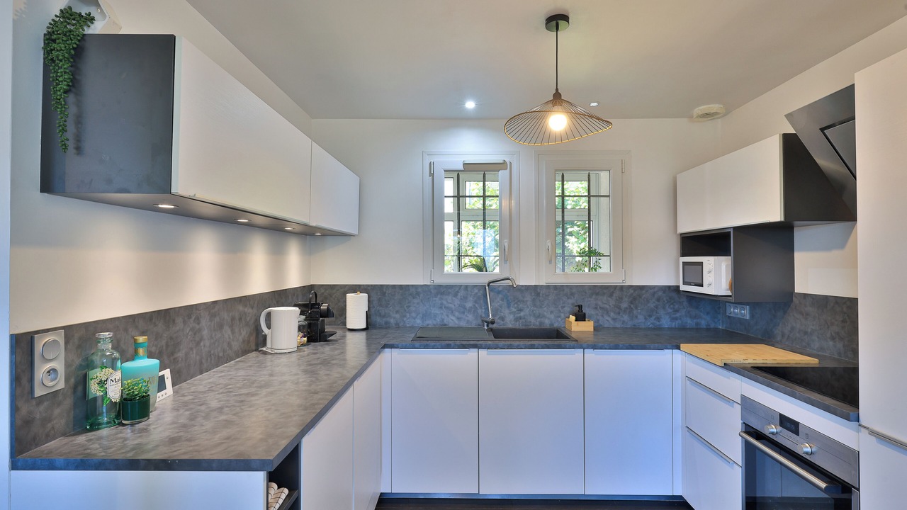 Photo of Kitchen in Saint-Nazaire-les-Eymes
