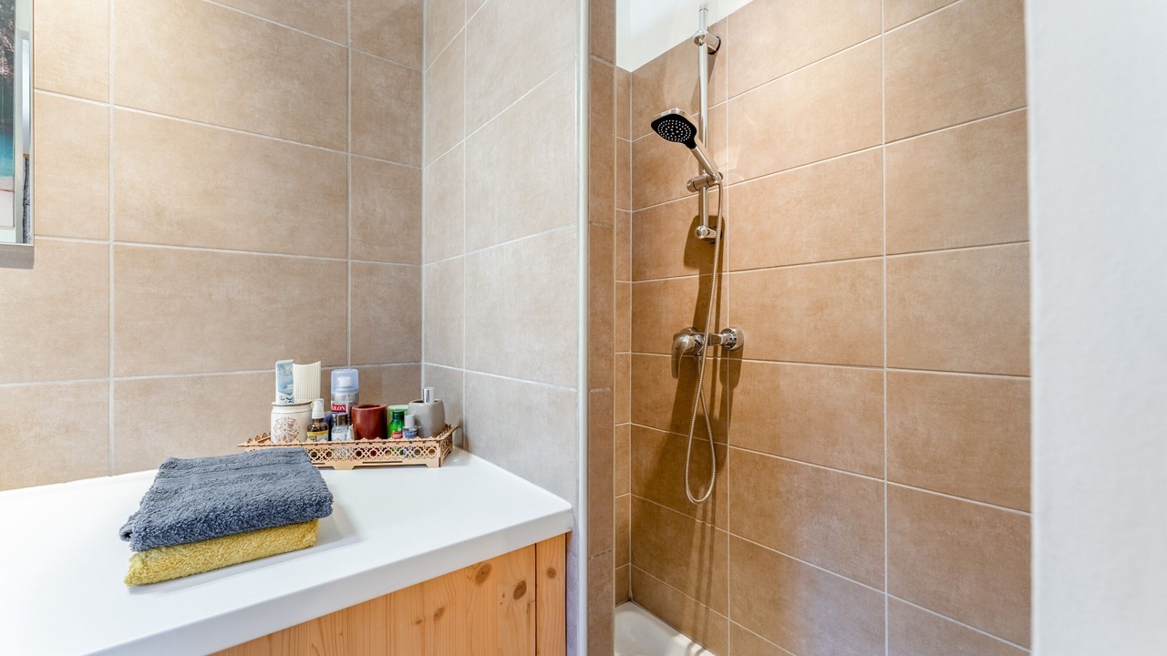 Photo of Bathroom in Faucon