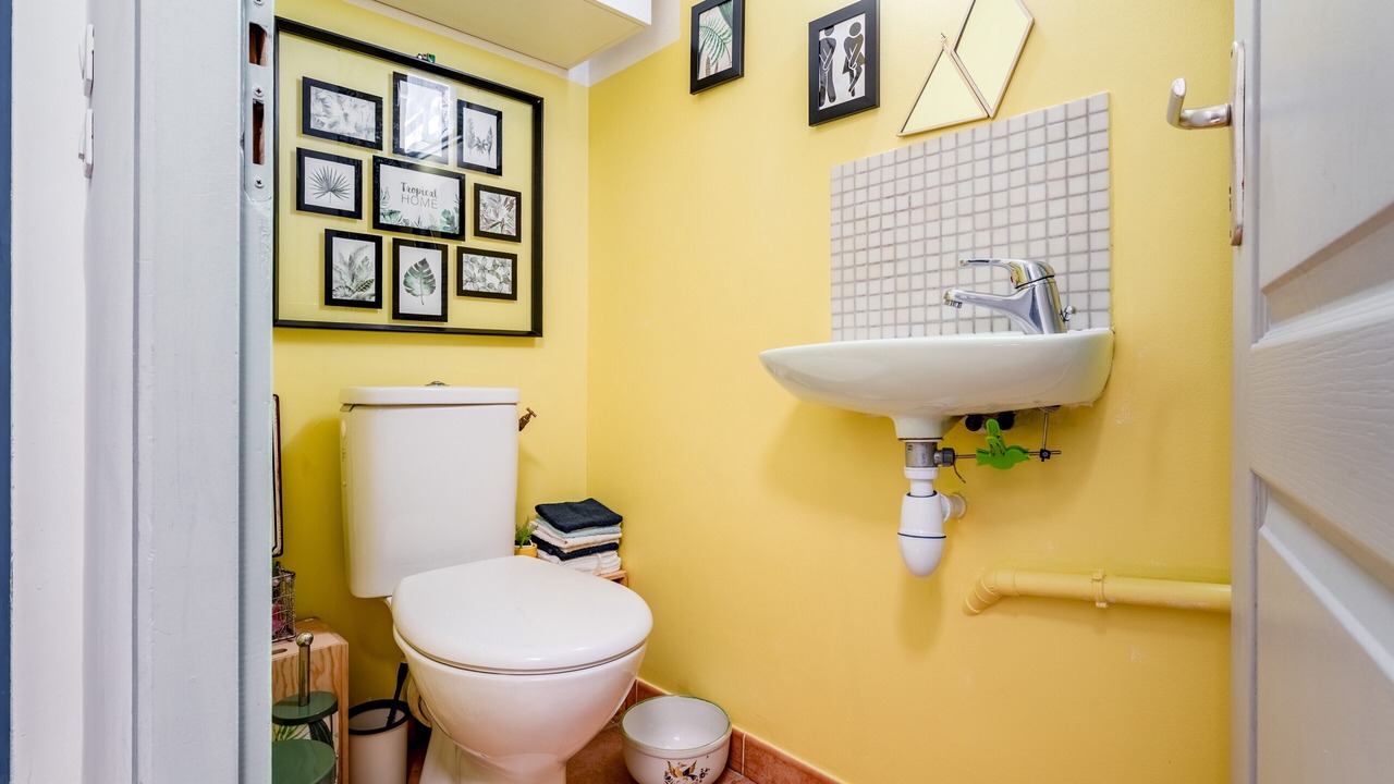Photo of Bathroom in Faucon