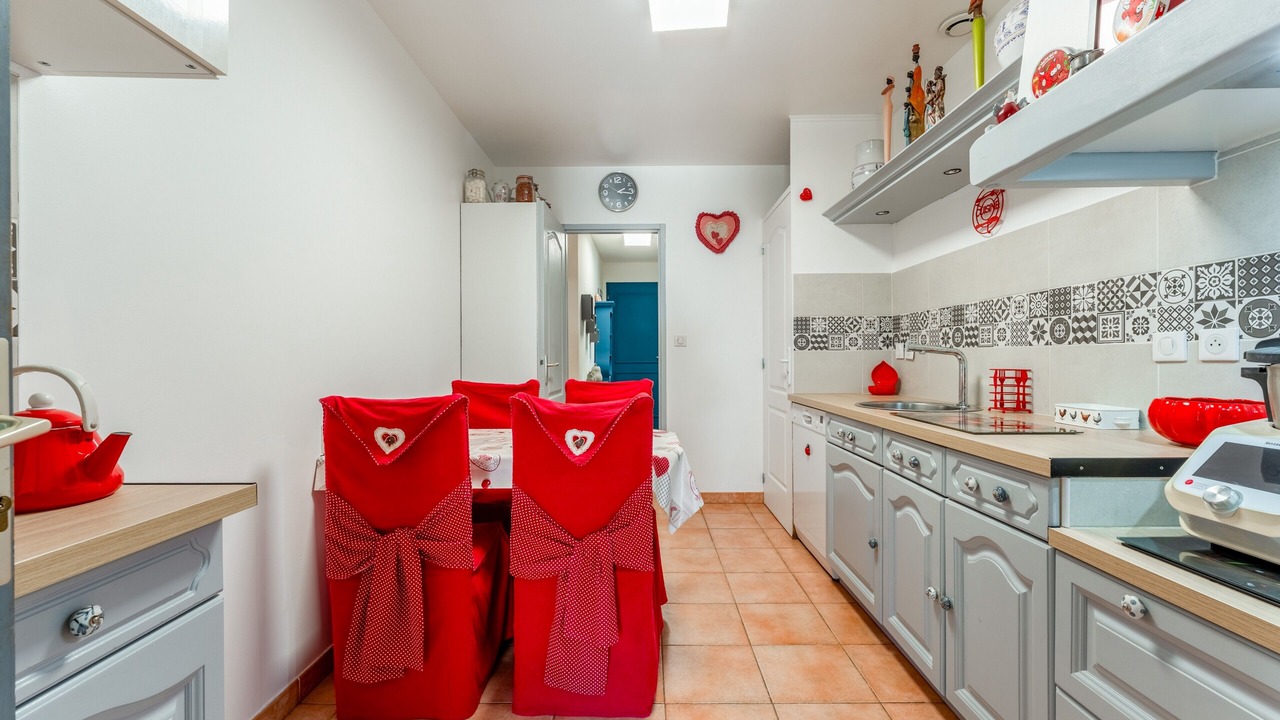 Photo of Kitchen in Faucon