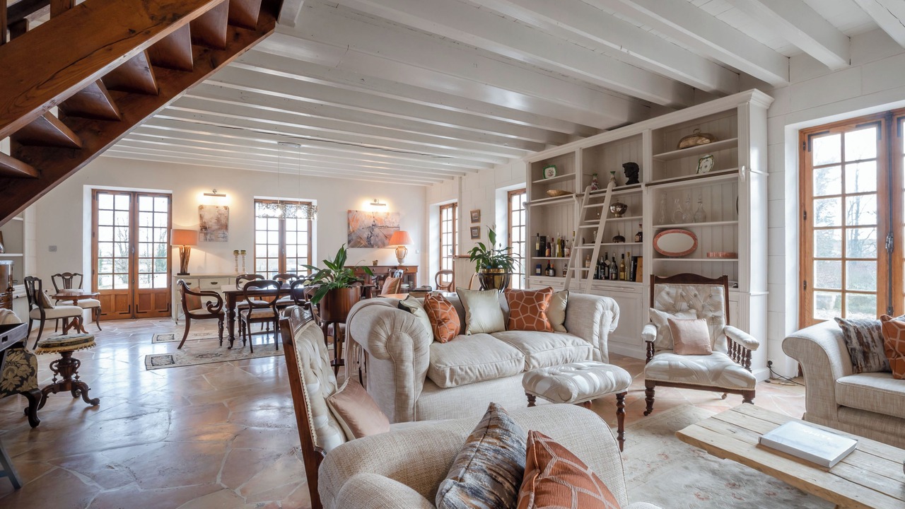 Photo of Livingroom in Gergy