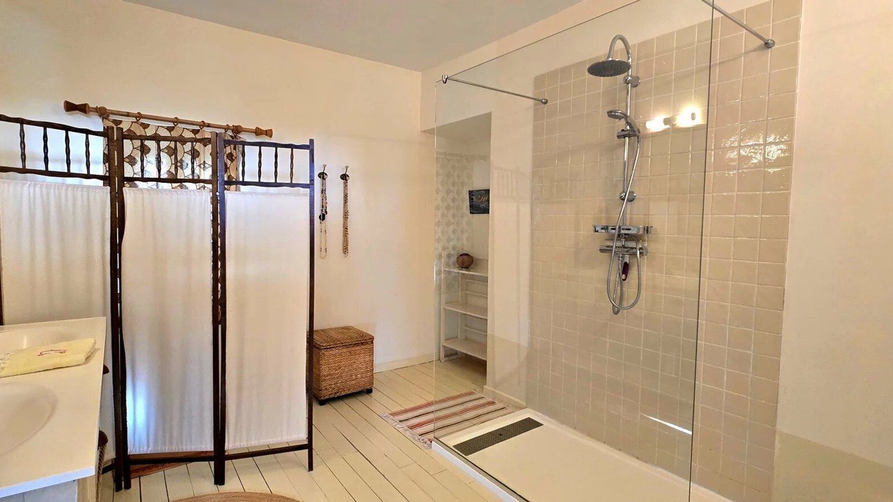 Photo of Bathroom in Visan