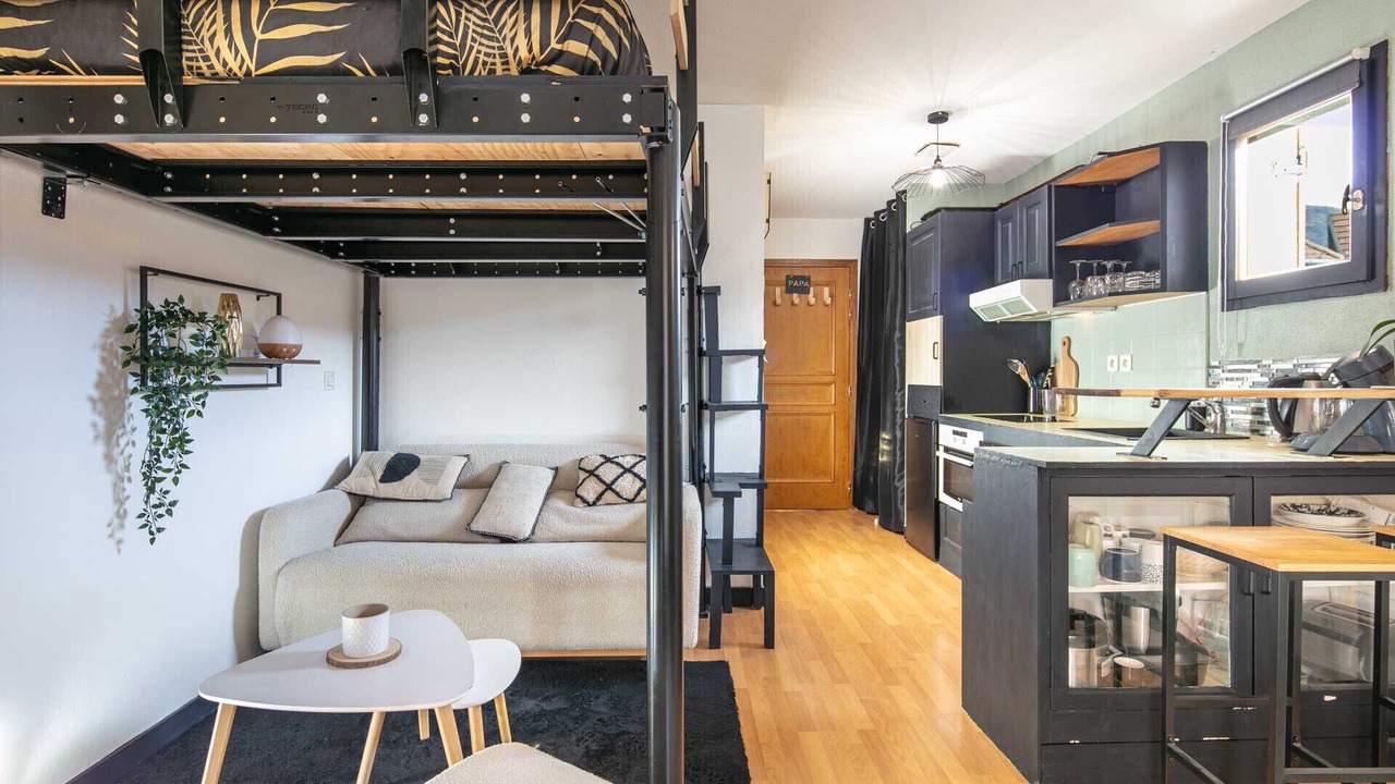 Photo of Livingroom in Giez