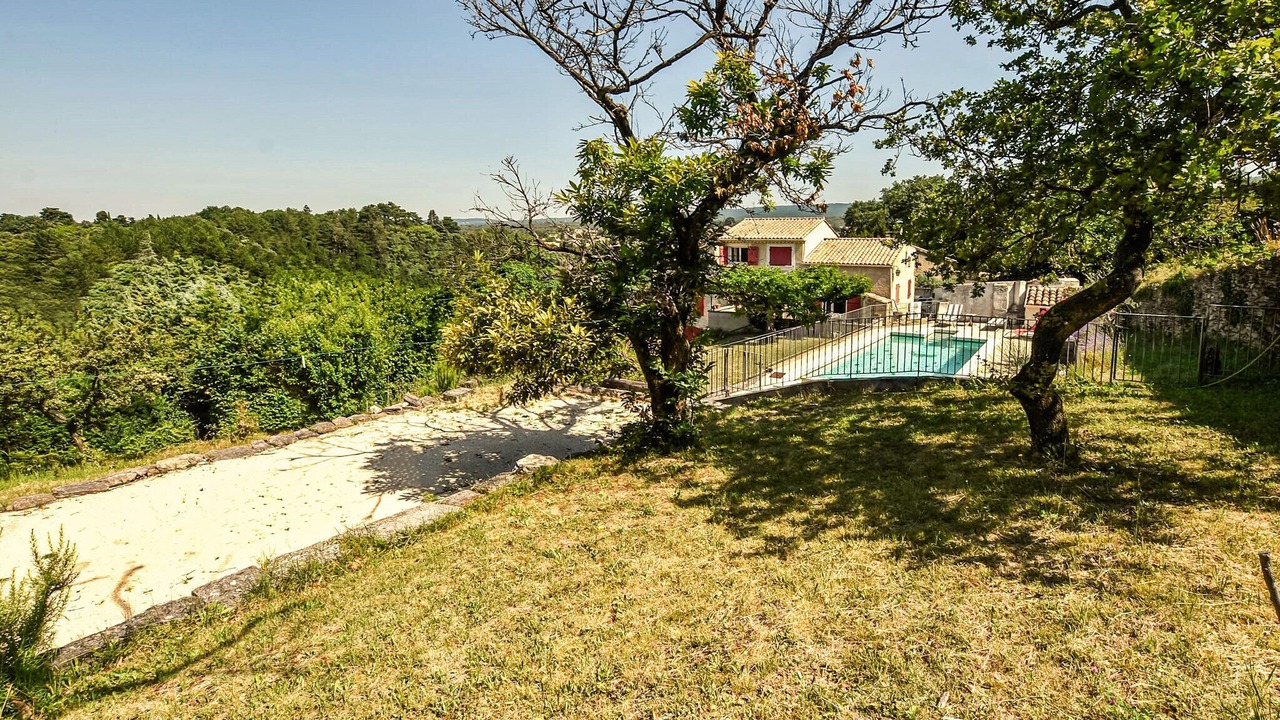 Photo of Outdoor in Taulignan