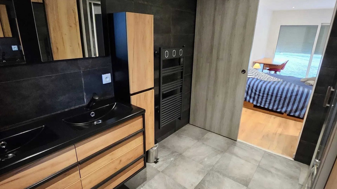 Photo of Bedroom in Arenthon
