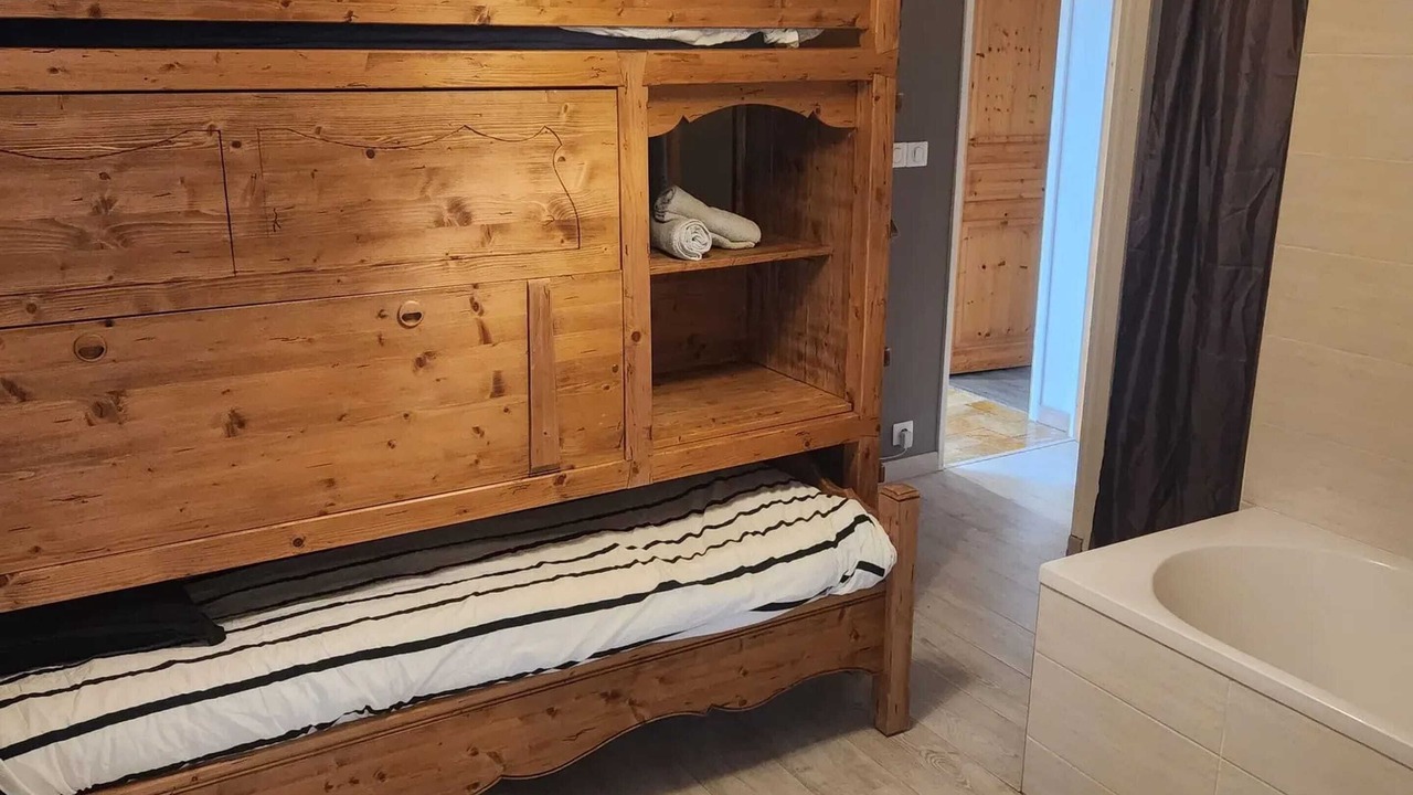 Photo of Bedroom in Arenthon