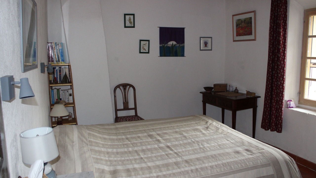 Photo of Bedroom in Entrechaux