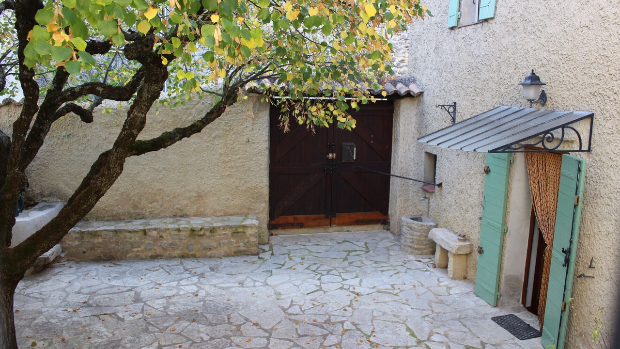 Photo of Outdoor in Entrechaux