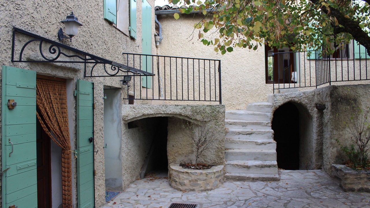 Photo of Outdoor in Entrechaux