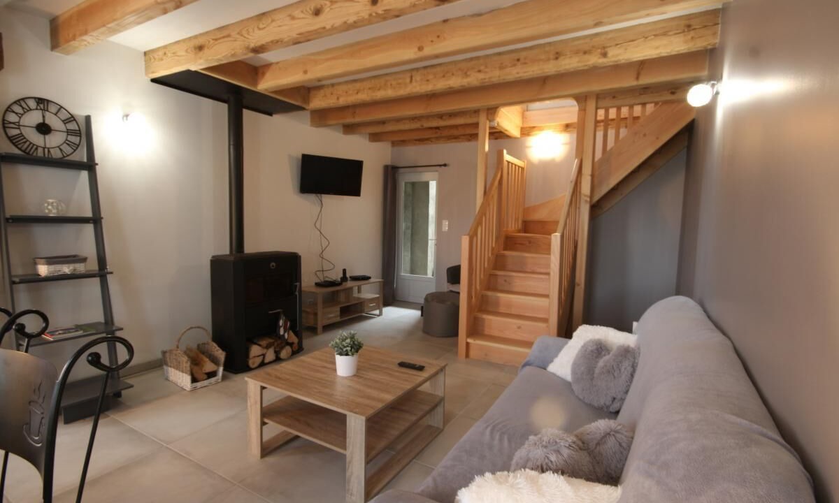 Photo of Livingroom in Saint-Leger-sous-Beuvray