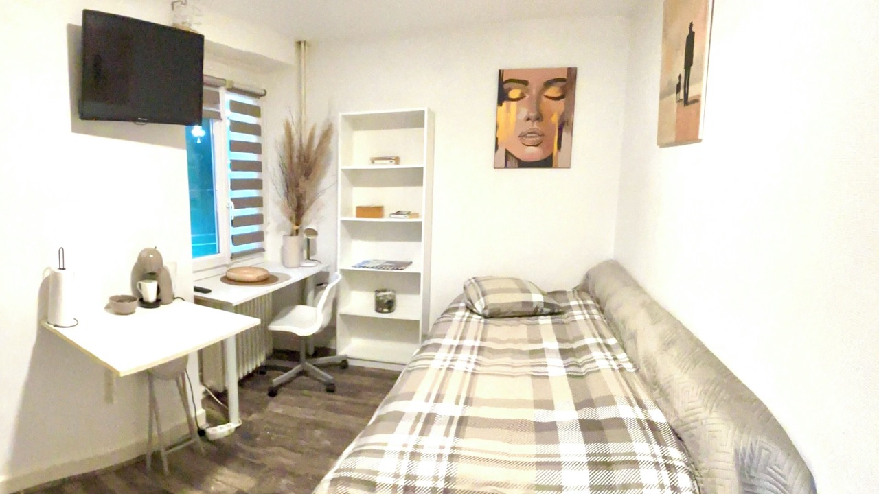 Photo of Bedroom in Etrembieres