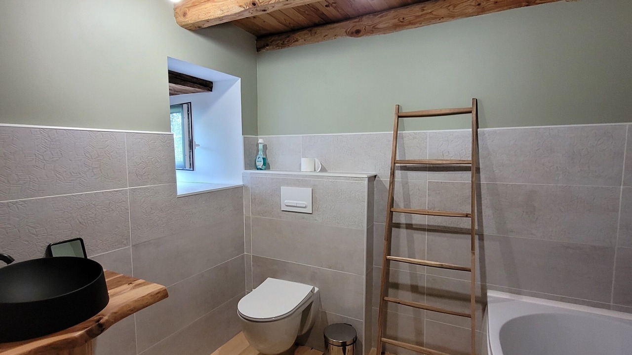 Photo of Bathroom in Alleuze