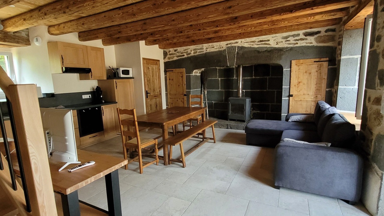 Photo of Livingroom in Alleuze