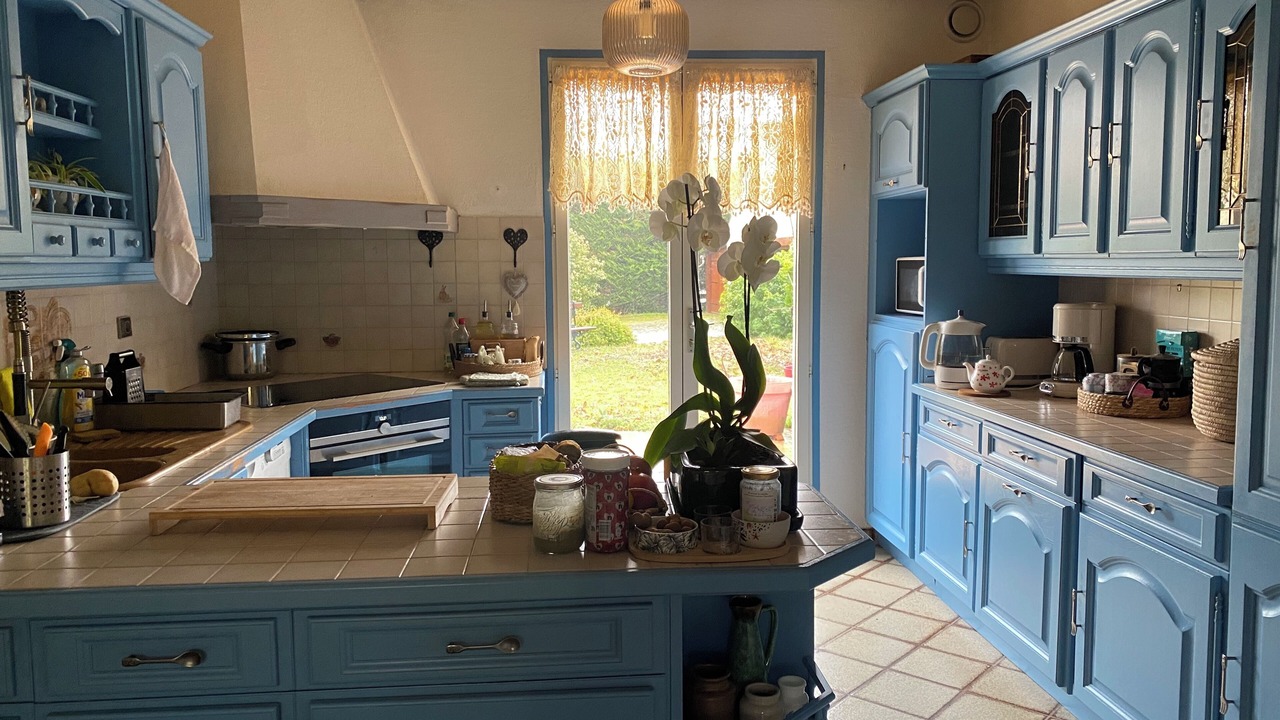 Photo of Kitchen in Villebon-sur-Yvette