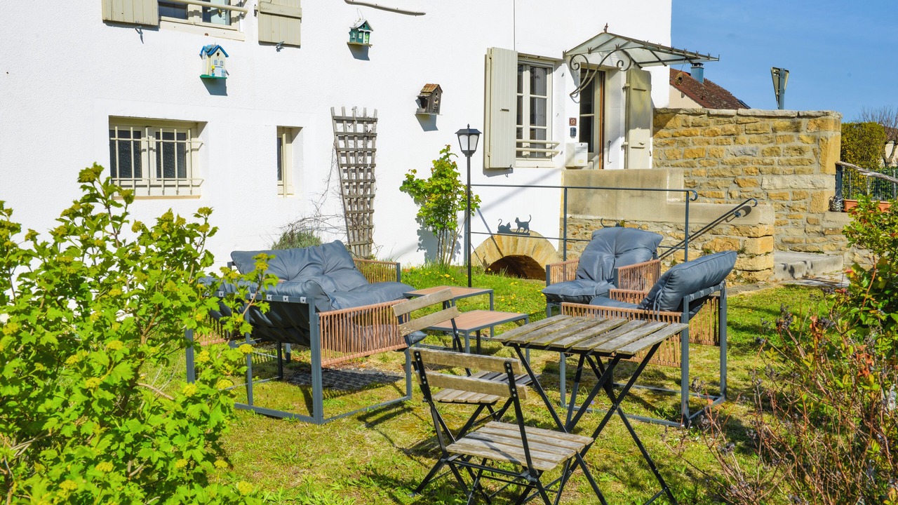 Photo of Outdoor in Menetru-le-Vignoble