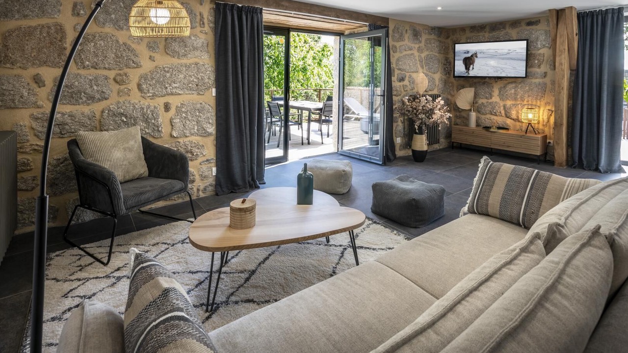 Photo of Livingroom in Prinsuejols-Malbouzon