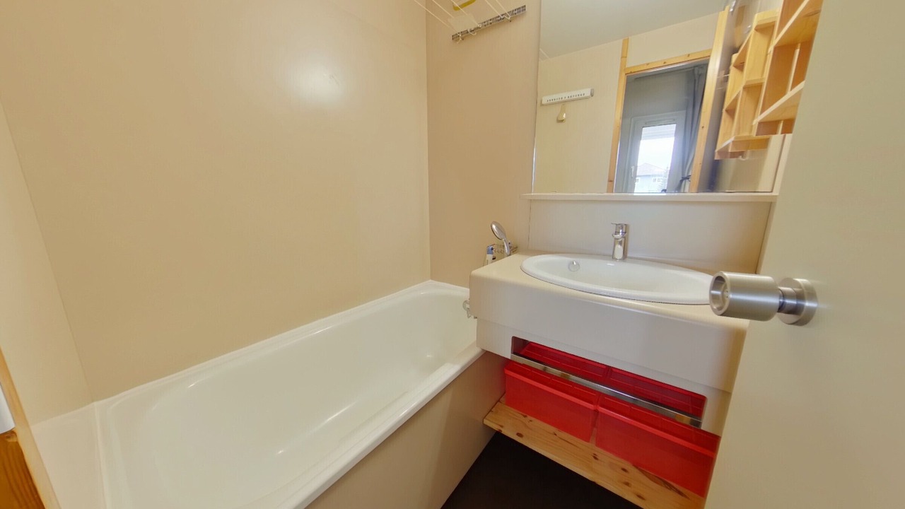 Photo of Bathroom in Premanon