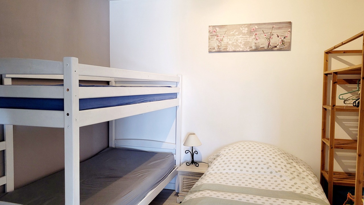 Photo of Bedroom in Dole