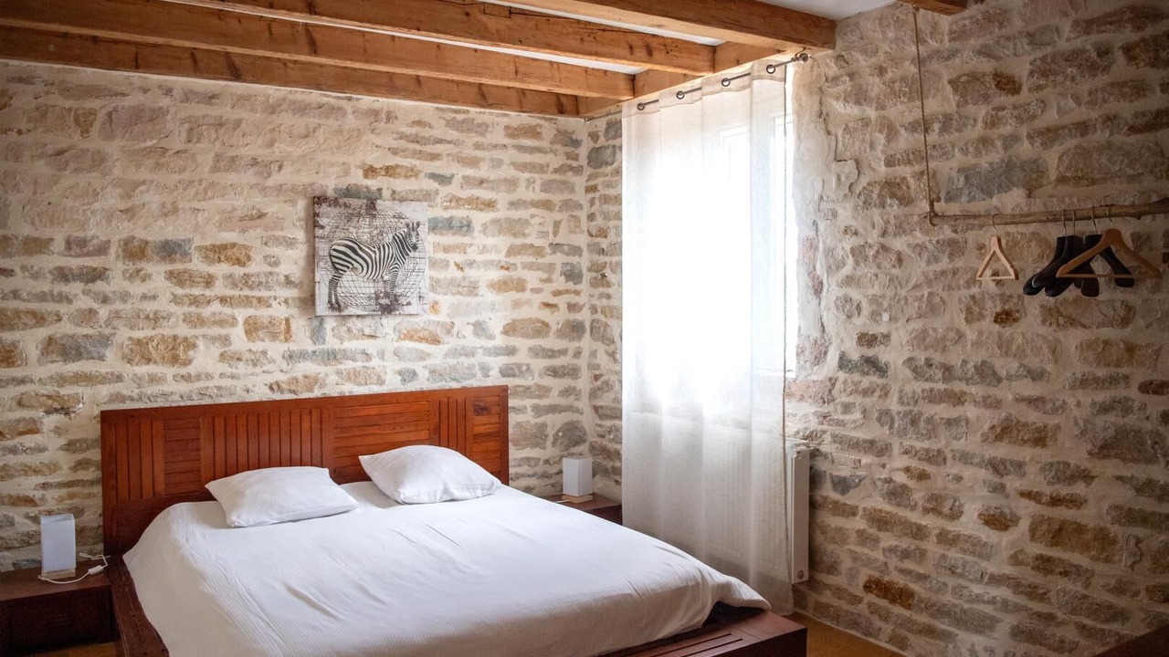 Photo of Bedroom in Tournus