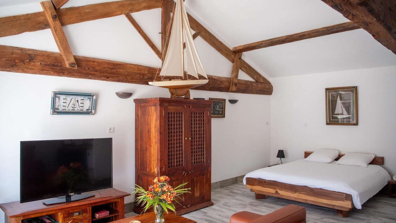 Photo of Bedroom in Tournus