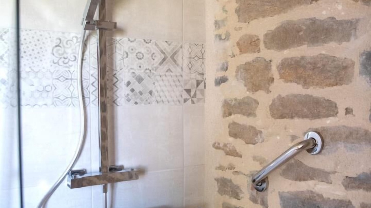 Photo of Bathroom in Tournus