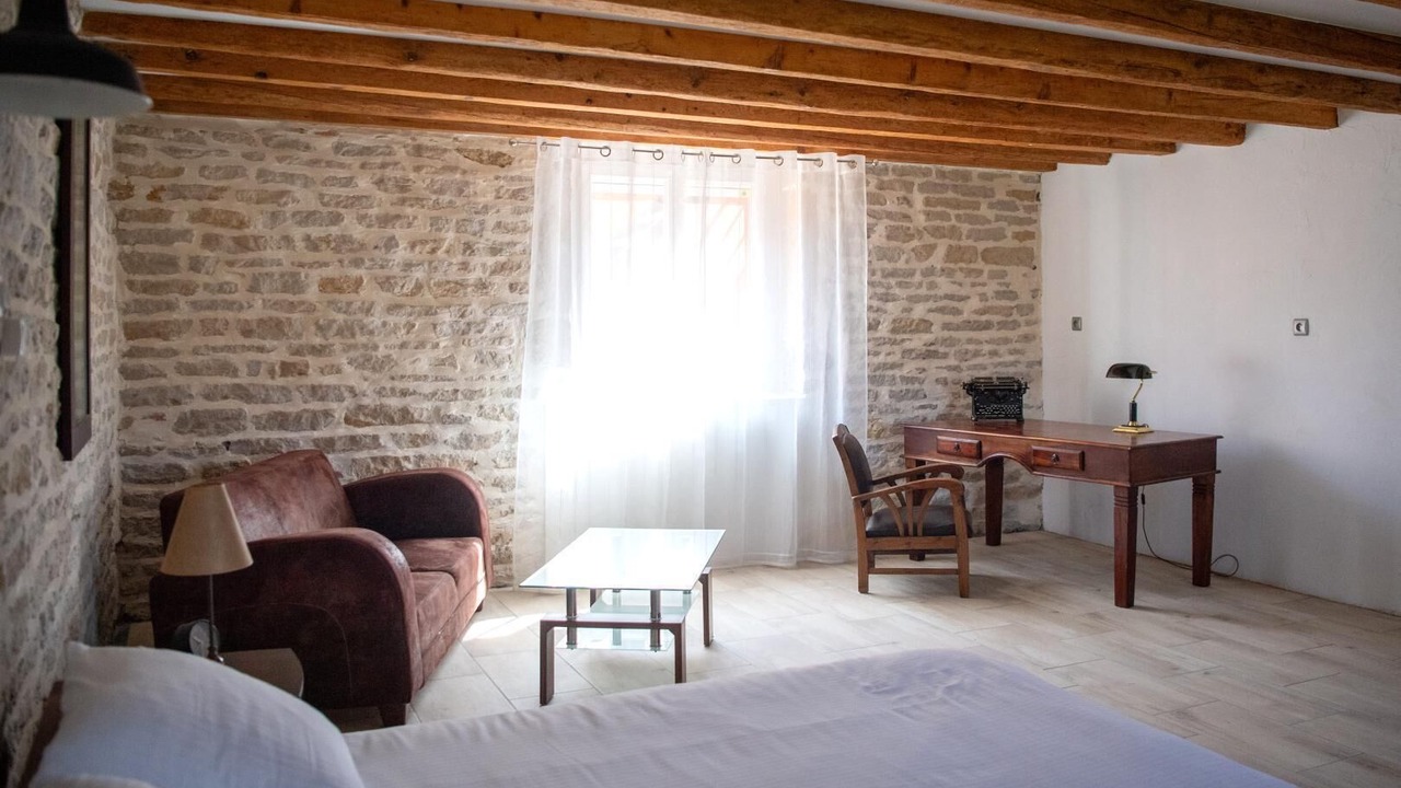 Photo of Bedroom in Tournus