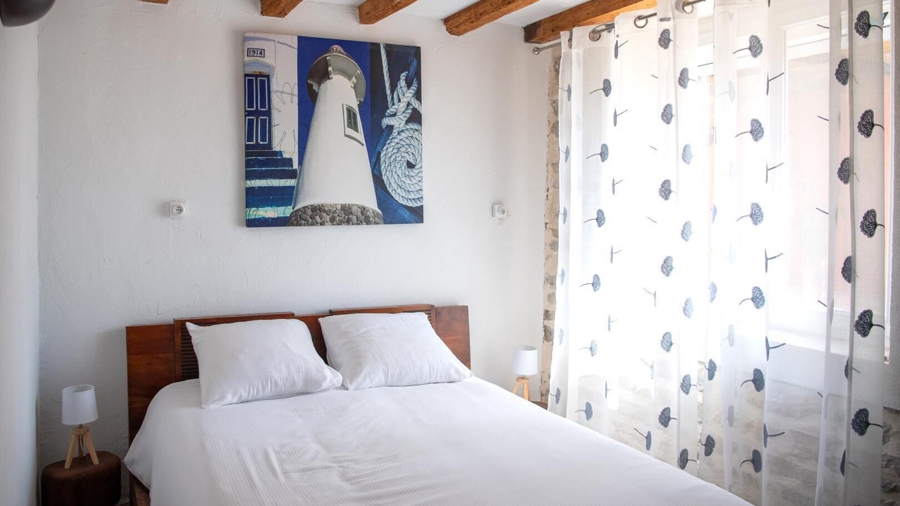 Photo of Bedroom in Tournus