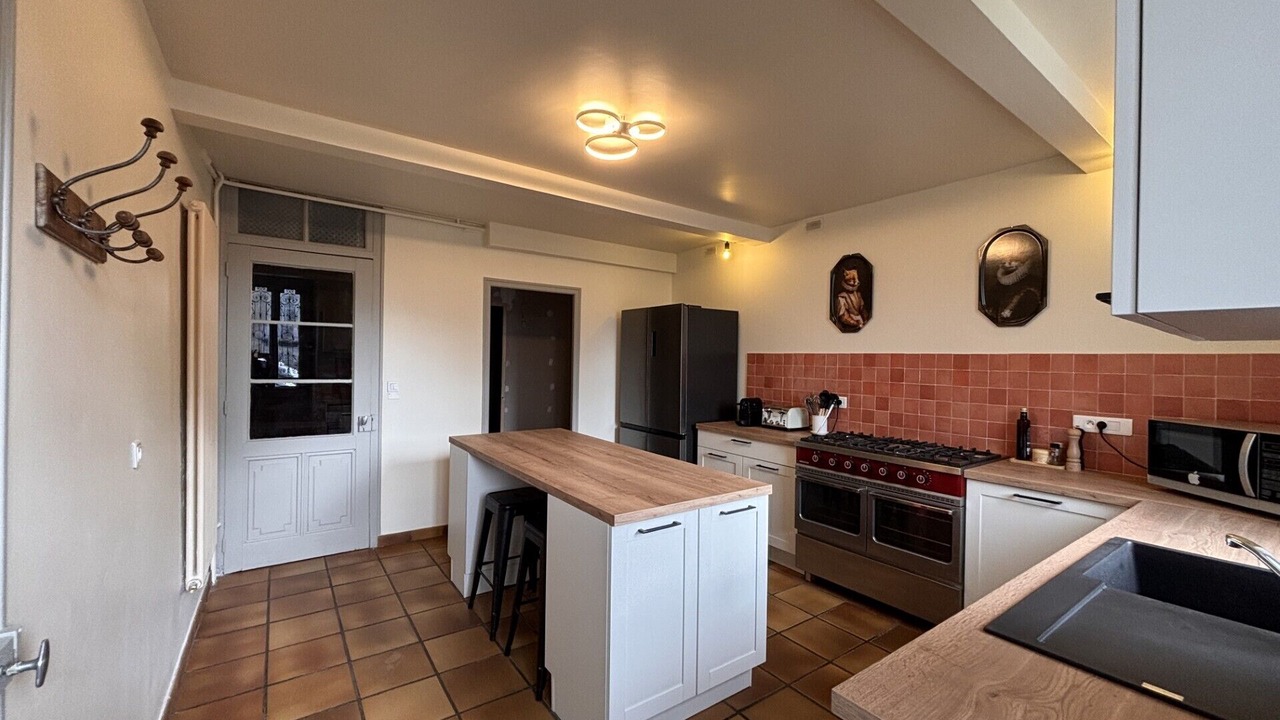 Photo of Kitchen in Arc-les-Gray