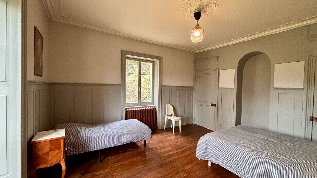 Photo of Bedroom in Arc-les-Gray