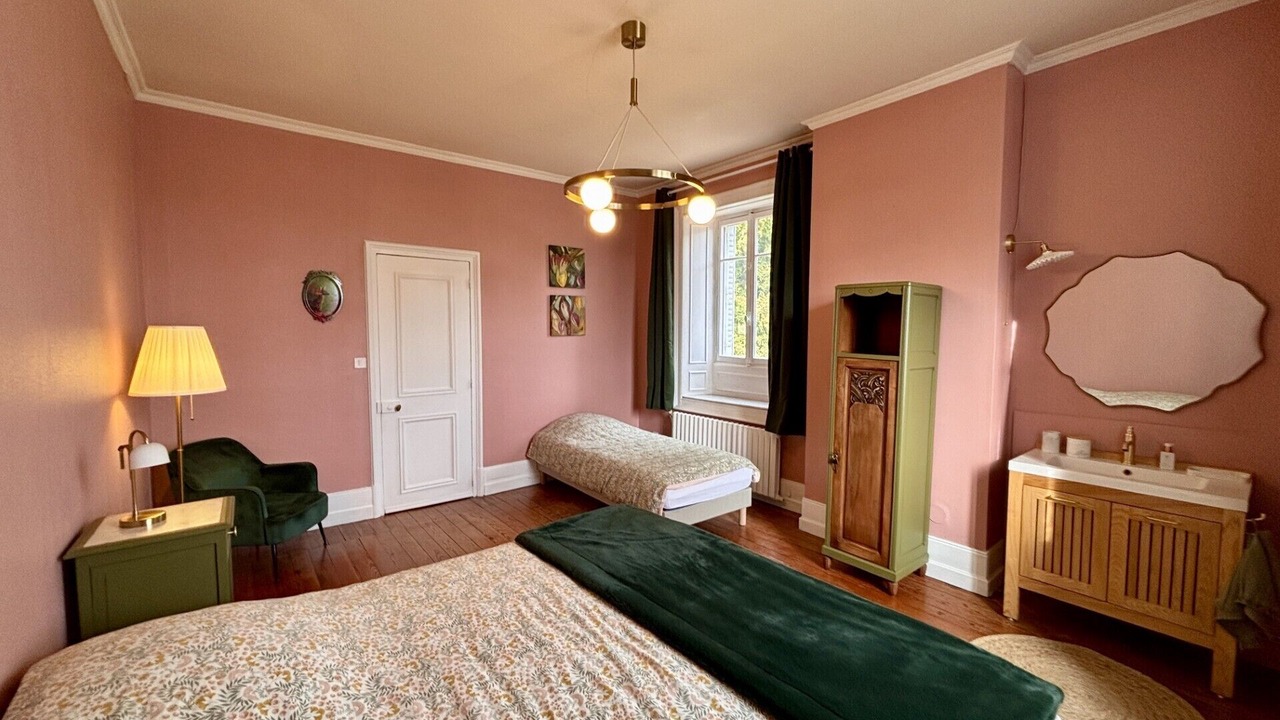 Photo of Bedroom in Arc-les-Gray