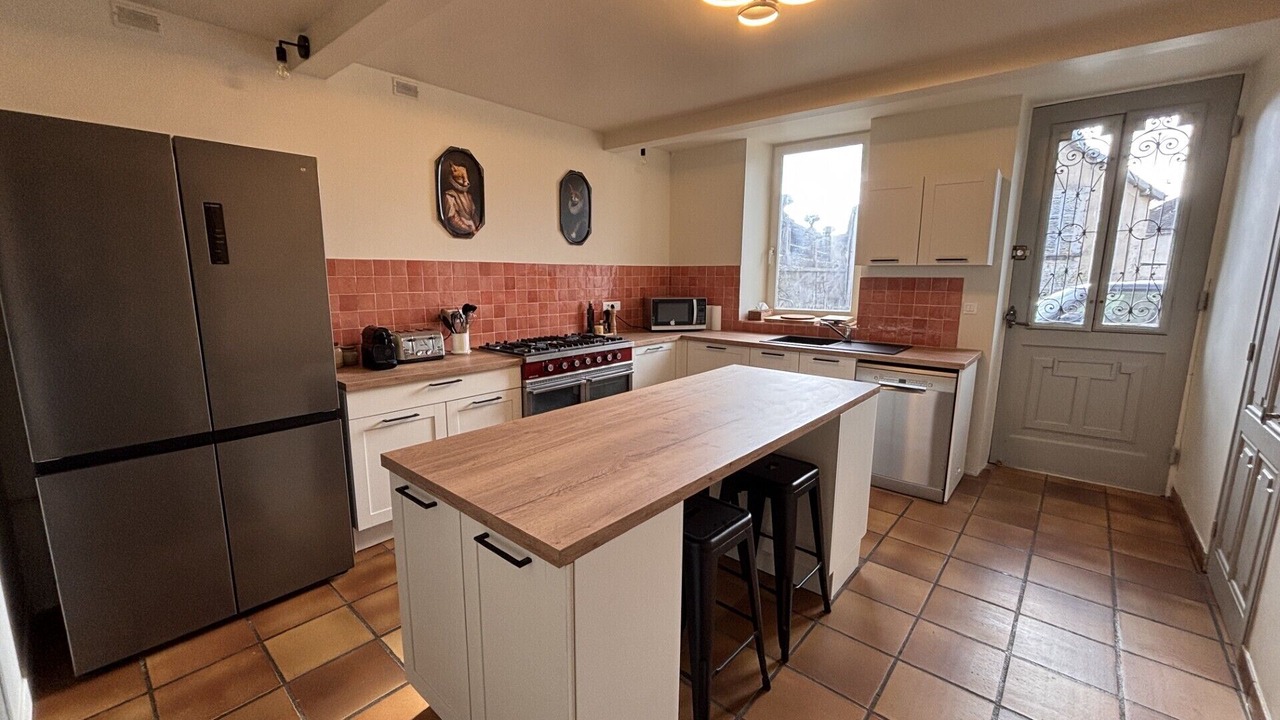 Photo of Kitchen in Arc-les-Gray