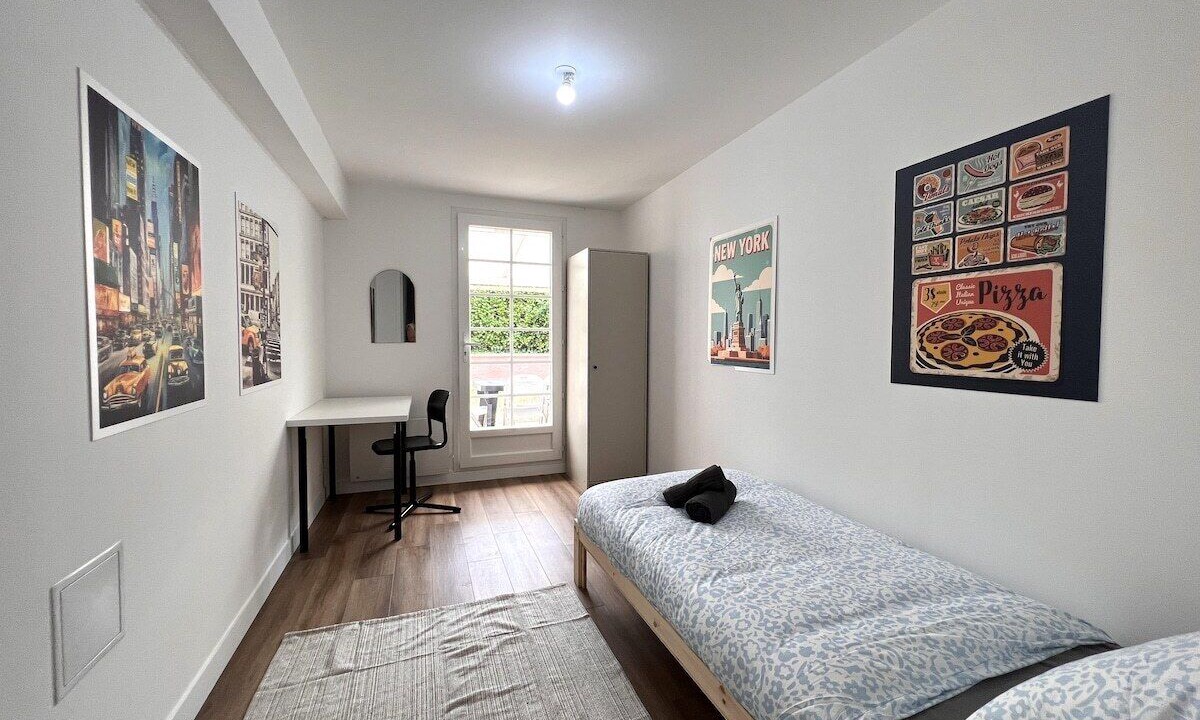 Photo of Bedroom in Bondoufle