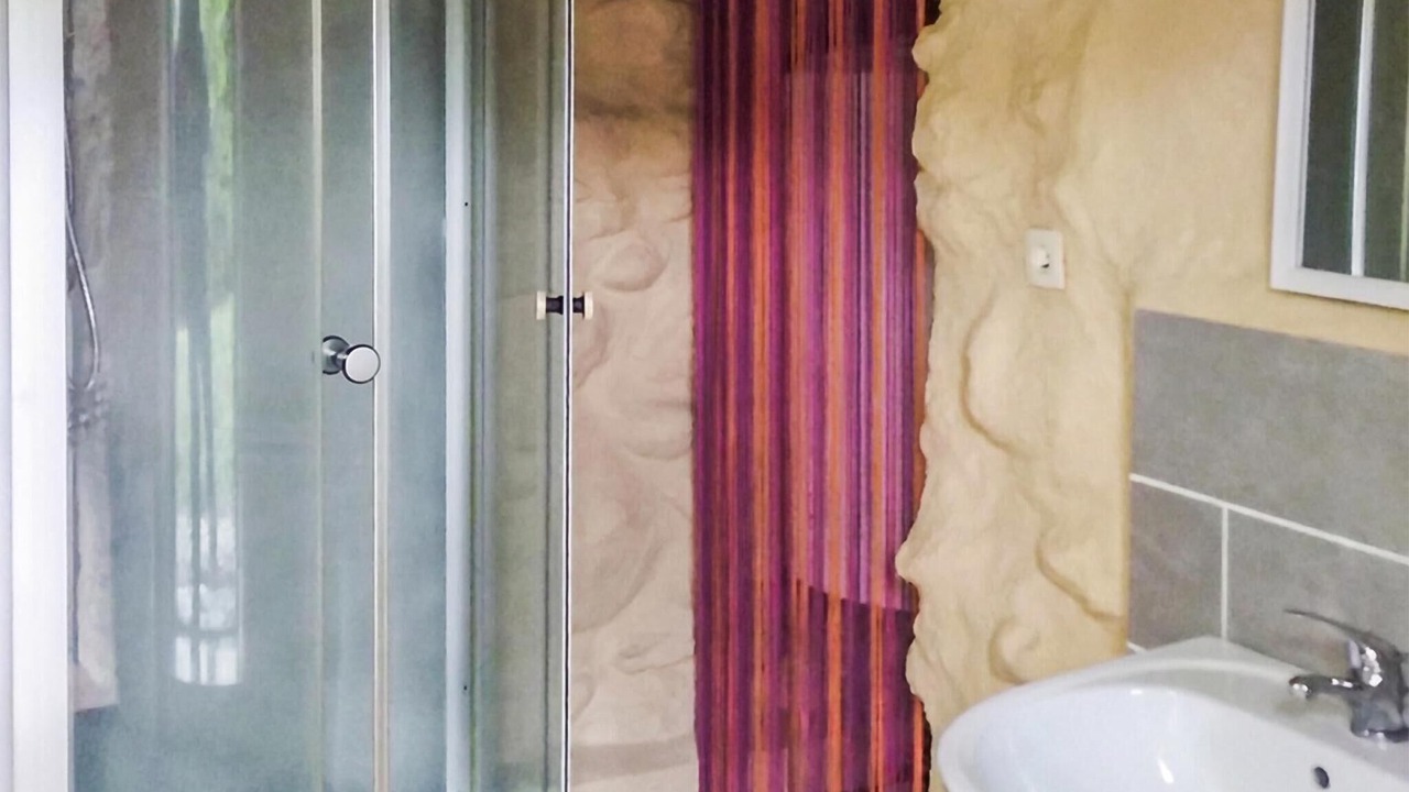 Photo of Bathroom in Saint-Germain