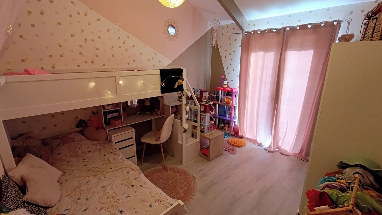 Photo of Bedroom in Lucy-sur-Cure