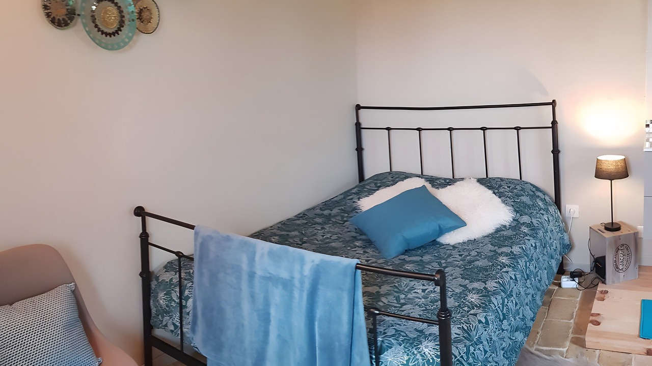 Photo of Bedroom in Chateauneuf-du-Rhone